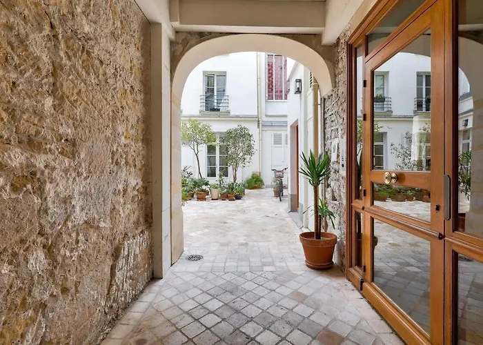 Avec Climatisation Au Coeur Du Marais דירה *